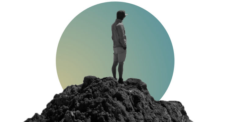 A person stands on a mountain reflecting on the topic of quantum computing. He is looking for an opportunity to start working with quantum applications today.